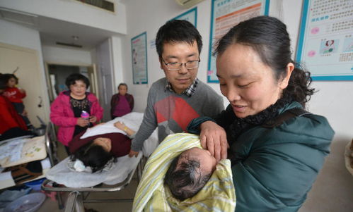 揭秘瀘州高薪月嫂 高強度工作與稀缺睡眠的日常